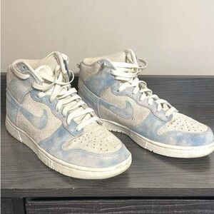 Nike Dunks High-Top Sneakers